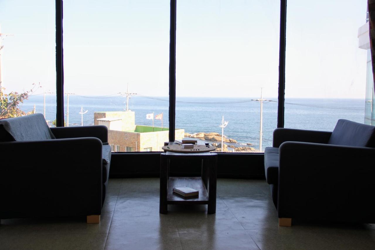 Hostel Redo Backpacker'S Gangneung Exterior foto